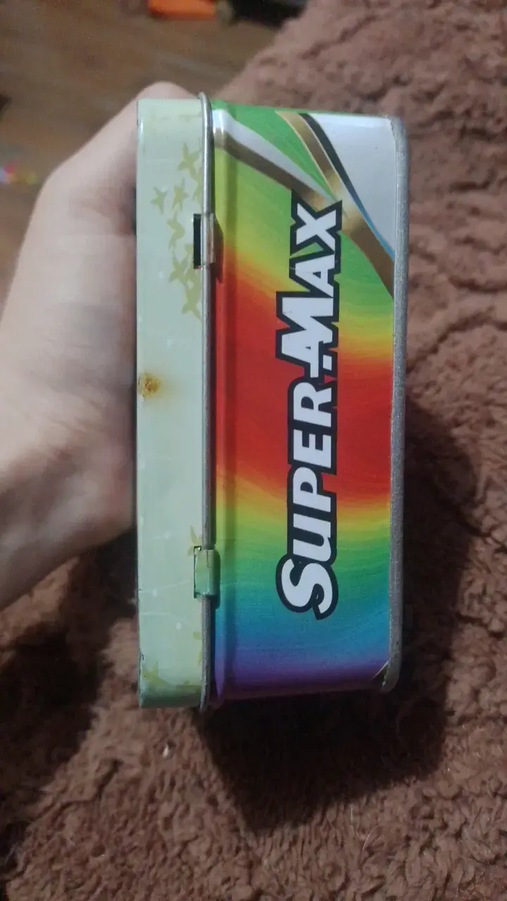 Latas Pokémon Super-Max Lost Origin con Cartas - 4