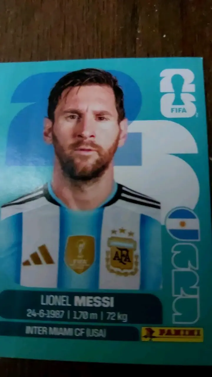 Lámina Panini de Lionel Messi FIFA 2026