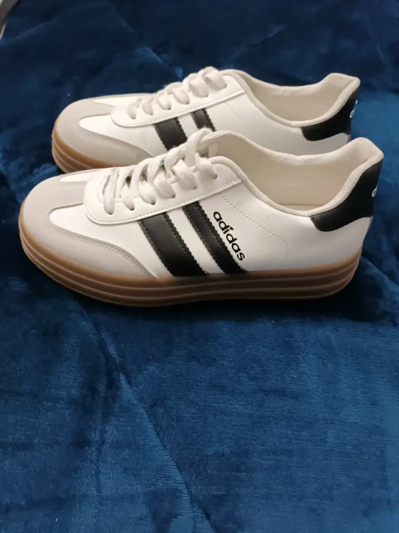 Zapatillas N 39 deportivas blancas con negro - 1