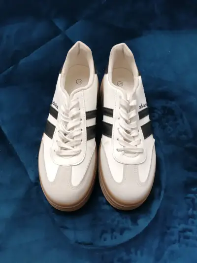 Zapatillas N 39 deportivas blancas con negro - miniatura 3