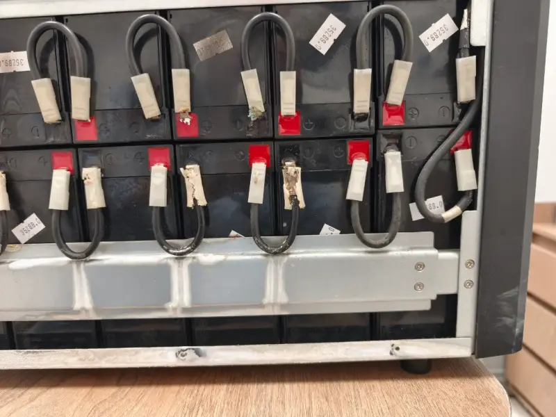 Batería recargable sellada para UPS - 4