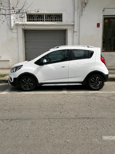 Chevrolet Spark 2019 - miniatura 3