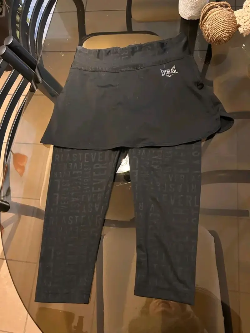 Falda pantalón deportiva Everlast negra