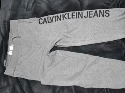 Pantalones deportivos grises Calvin Klein Jeans - miniatura 1