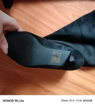 Botas negras de tacón alto para mujer - miniatura 2