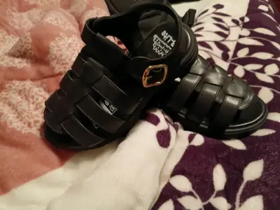 Sandalias negras /Talla 33 - miniatura 2