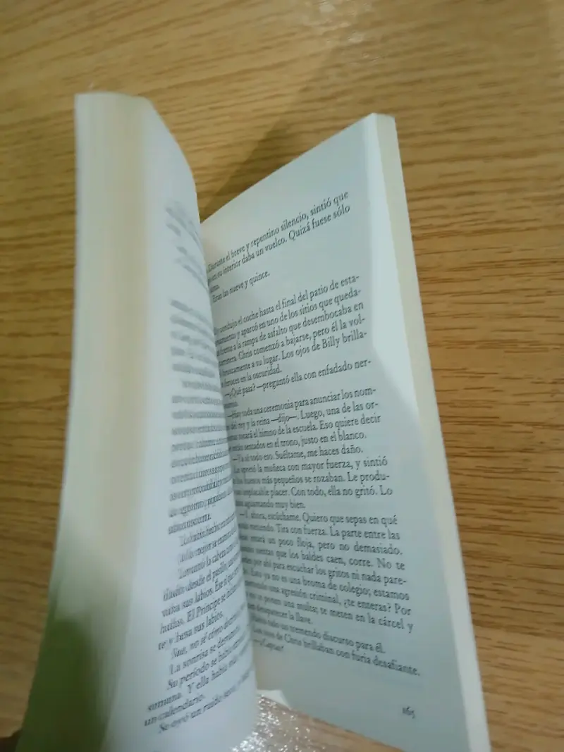 Libro 'Carrie' de Stephen King en español - 3