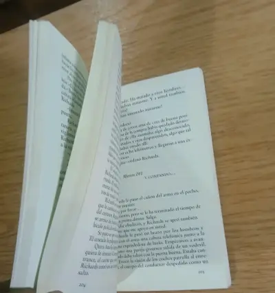 Libro 'El Fugitivo' de Stephen King en buen estado - miniatura 3