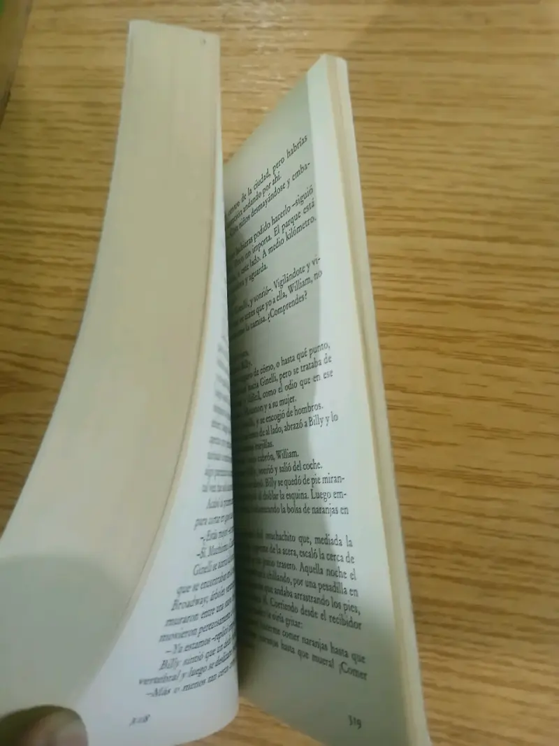 Libro 'Maleficio' de Stephen King en edición de bolsillo - 3