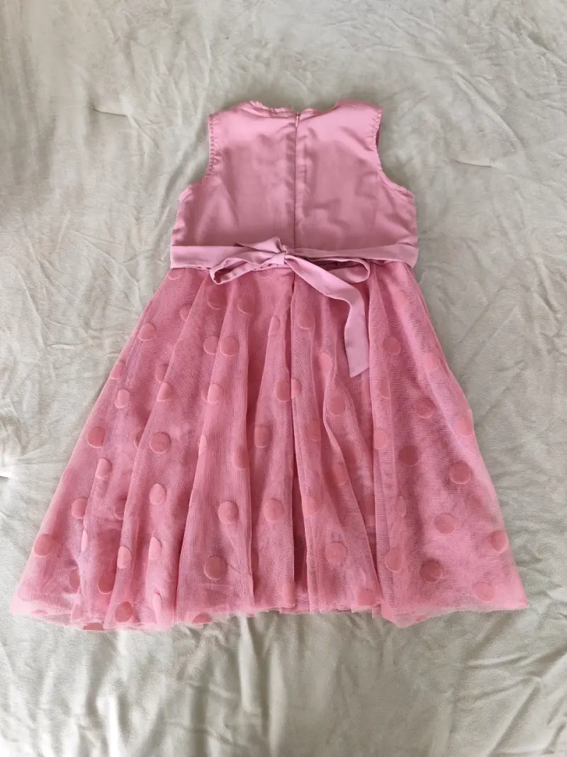 Vestido de niña rosa con lazo y tul - 2