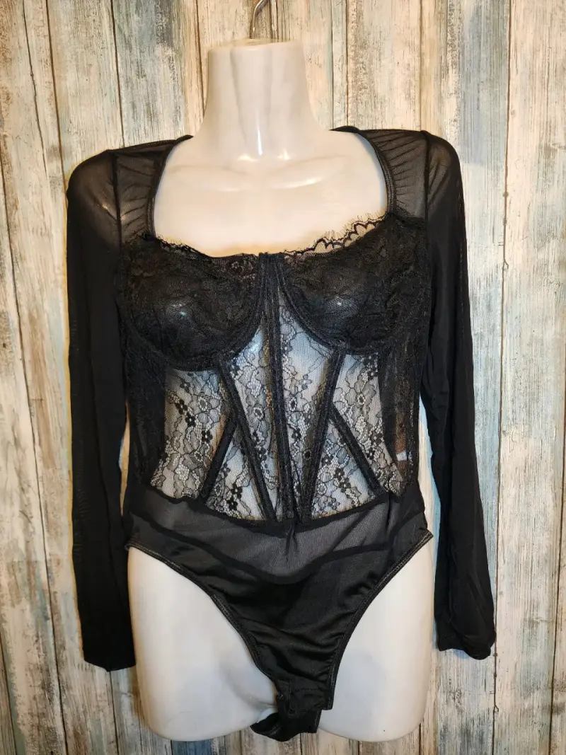 Body de encaje negro con mangas largas - 2
