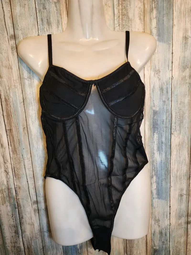 Body de encaje negro con mangas largas - 5