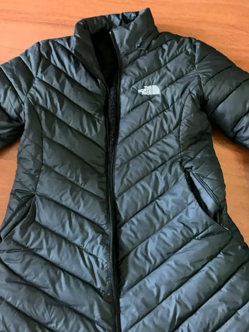 Chaqueta acolchada negra The North Face para mujer - 2