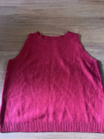 Chaleco sin mangas rojo para mujer - miniatura 1