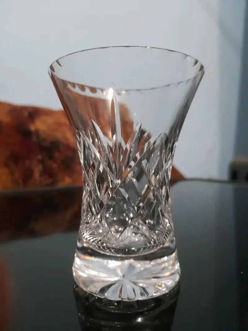 Vaso de cristal tallado elegante - 3