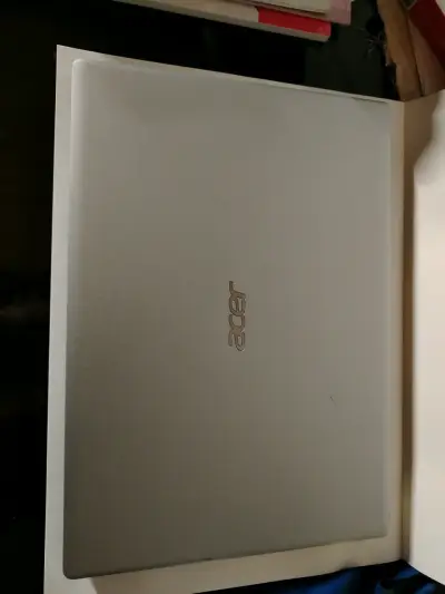 Laptop Acer Aspire 3 con AMD Ryzen y Radeon - miniatura 2