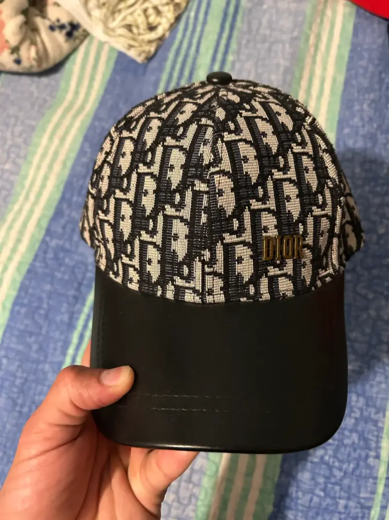 Gorra Dior monograma en buen estado - 1