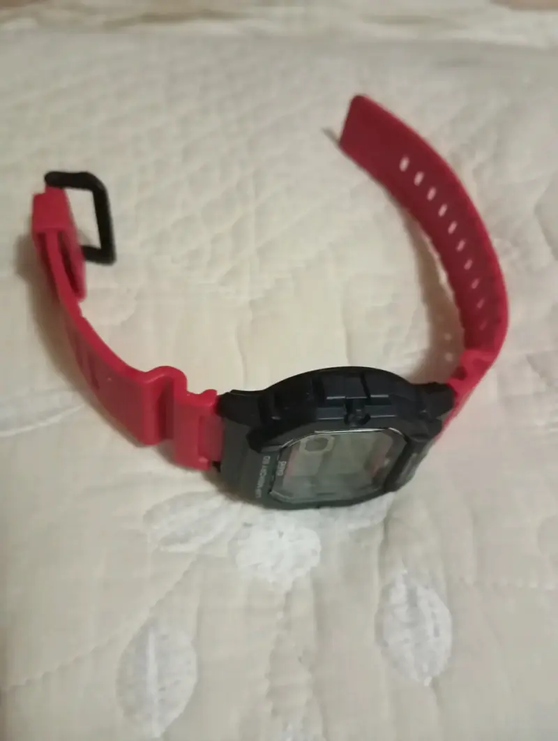 Reloj Casio Digital - 4