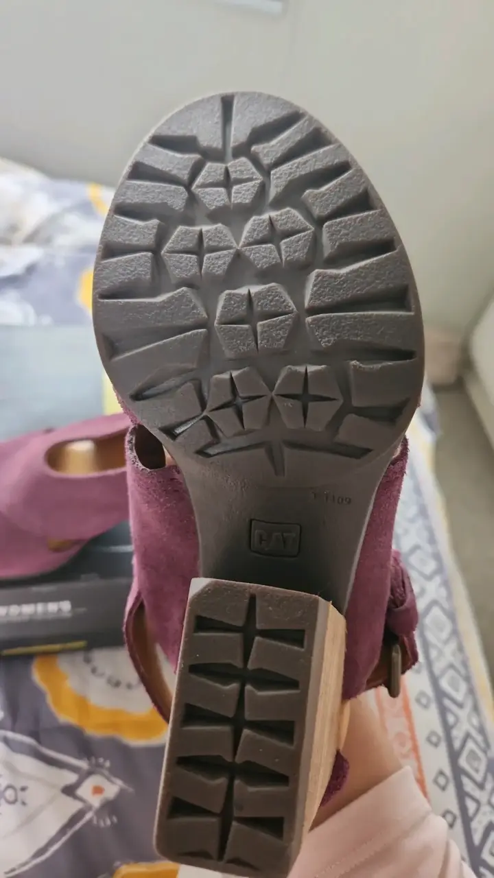 Sandalias moradas CAT - 3