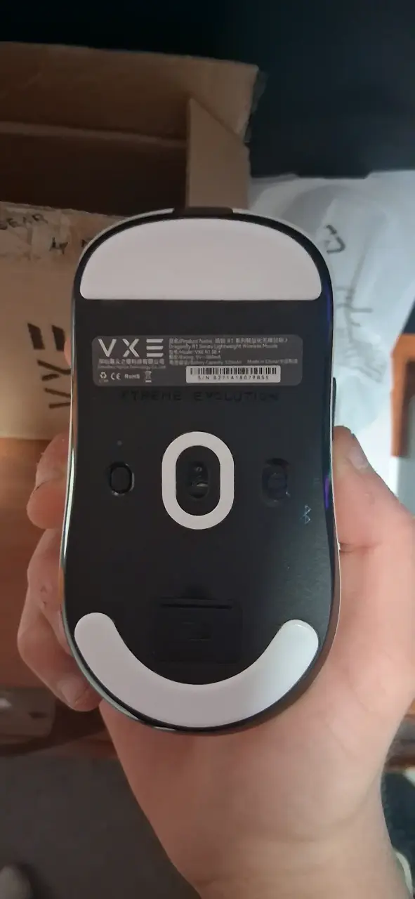 Mouse inalámbrico blanco VXE - 2