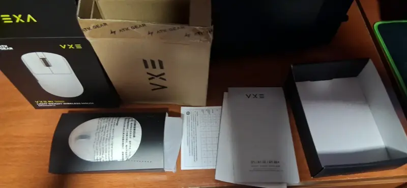 Mouse inalámbrico blanco VXE - 3