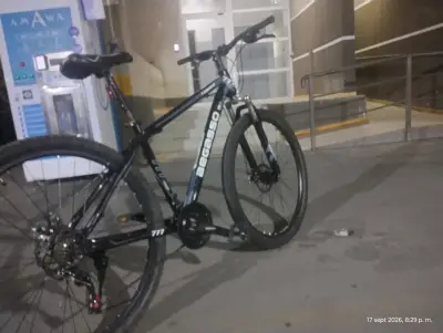 Bicicleta de montaña Begasso negra con suspensión - miniatura 2