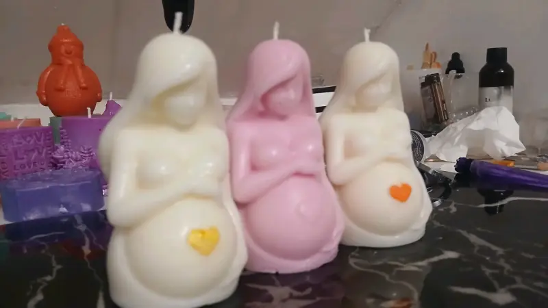 Velas decorativas de figuras femeninas embarazadas - 1