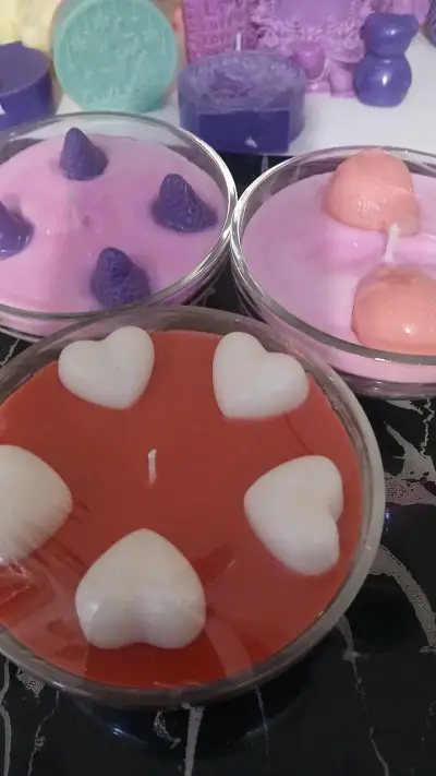 Velas aromáticas decorativas en frascos de vidrio - miniatura 1