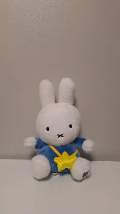 Peluche Miffy Conejo Blanco con Estrella - miniatura 1