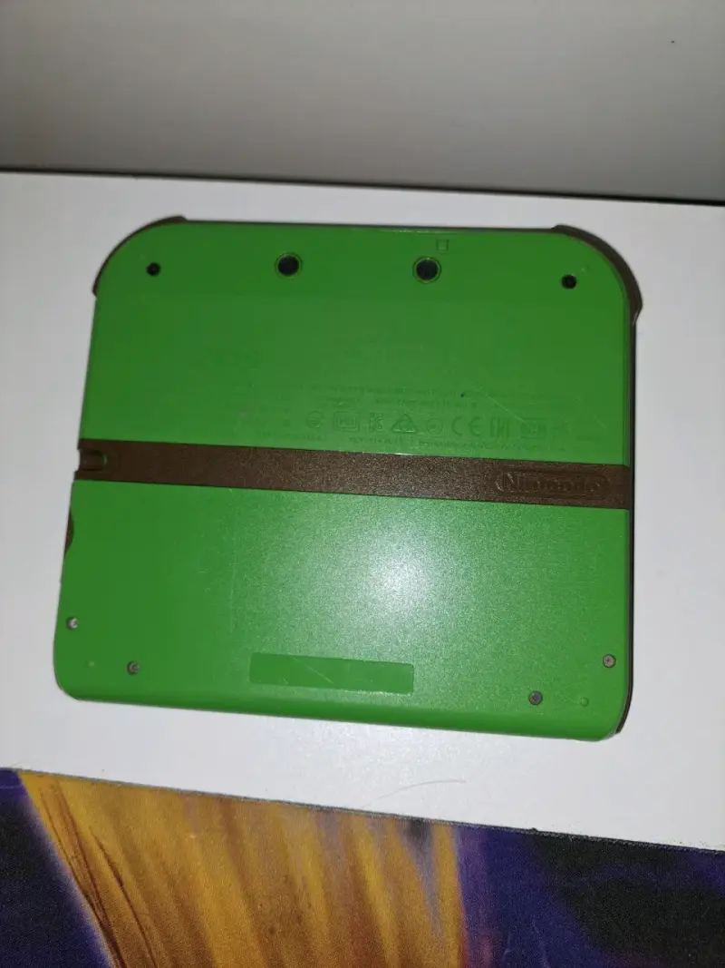 Nintendo 2DS Edición Zelda Con detalles - 3