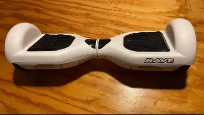 Hoverboard eléctrico Rave blanco 6.5 pulgadas - miniatura 1