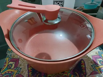 Olla de cocina antiadherente con tapa de vidrio - miniatura 2