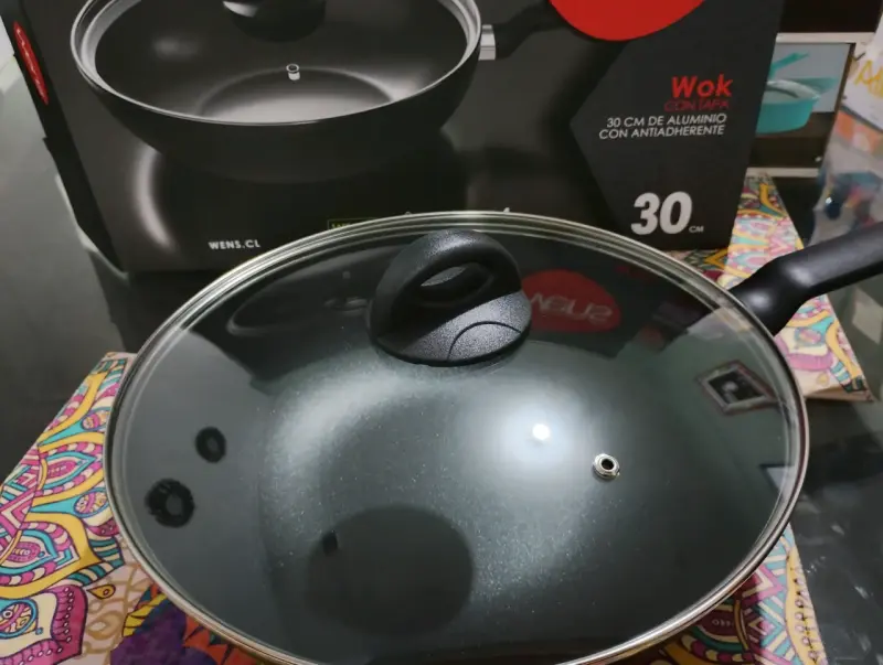 Wok de aluminio antiadherente Wens 30 cm con tapa - 2