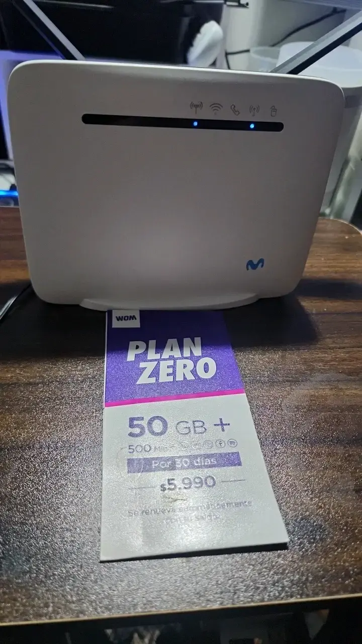 Router inalámbrico 4G con antenas - 1