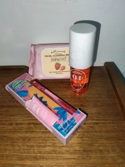 Set de Perfume y Toallitas Faciales Keun & Coco - miniatura 1