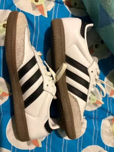 Zapatillas Adidas Samba blancas y negras - miniatura 1