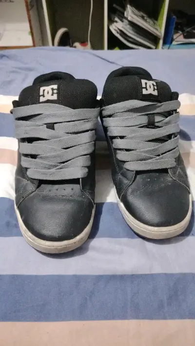 Zapatillas DC negras para hombre - miniatura 1