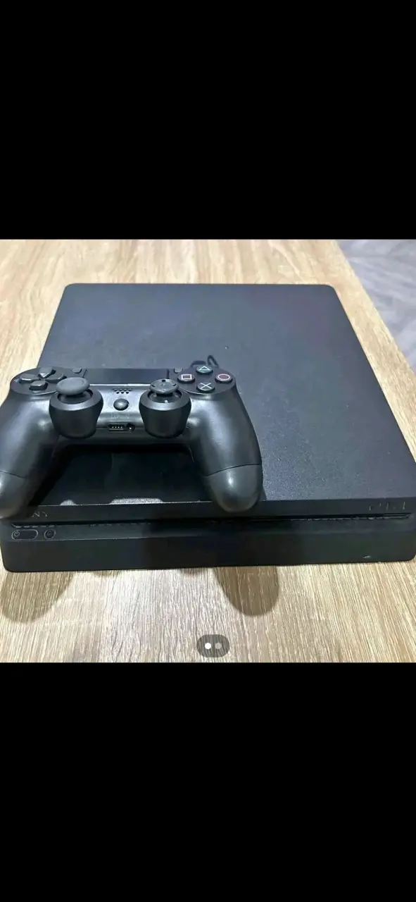 Consola PlayStation 4 con control DualShock - 1