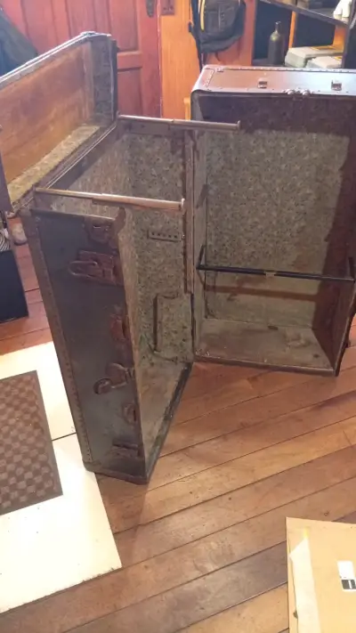 Ropero antiguo de viaje años 1920 - miniatura 3