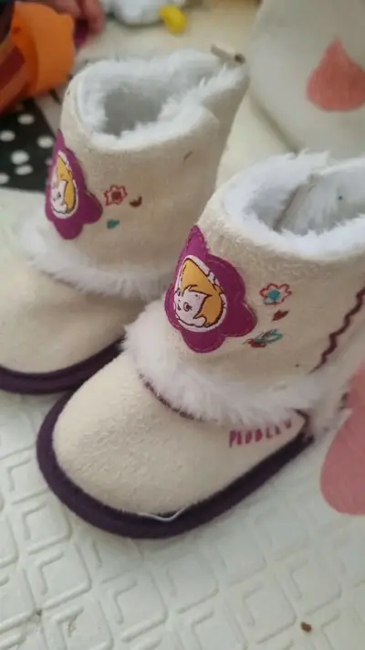 Lote de zapatos para bebé variados - miniatura 2