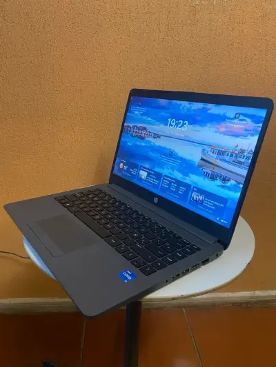 Notebook Hp 240 G9 I5 - miniatura 4
