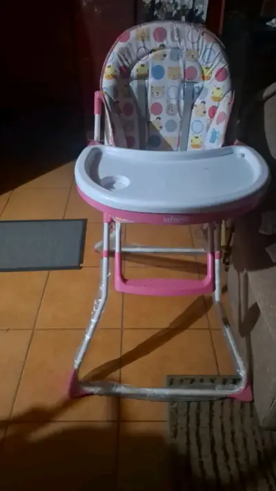 Silla de Comer para Bebé Infanti Rosa - miniatura 1