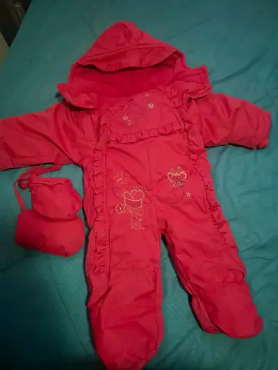 Enterito de invierno para bebé rosado con capucha - miniatura 1