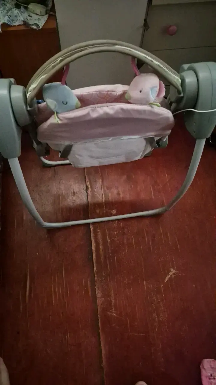 Mecedora para bebé con juguetes colgantes - 3