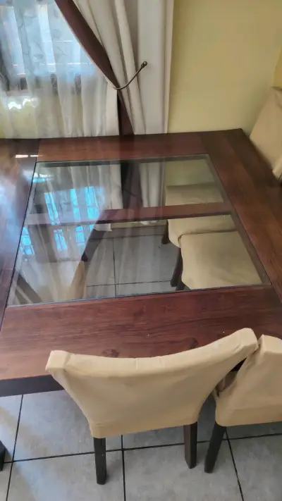 Mesa de comedor cuadrada de madera con vidrio - miniatura 3