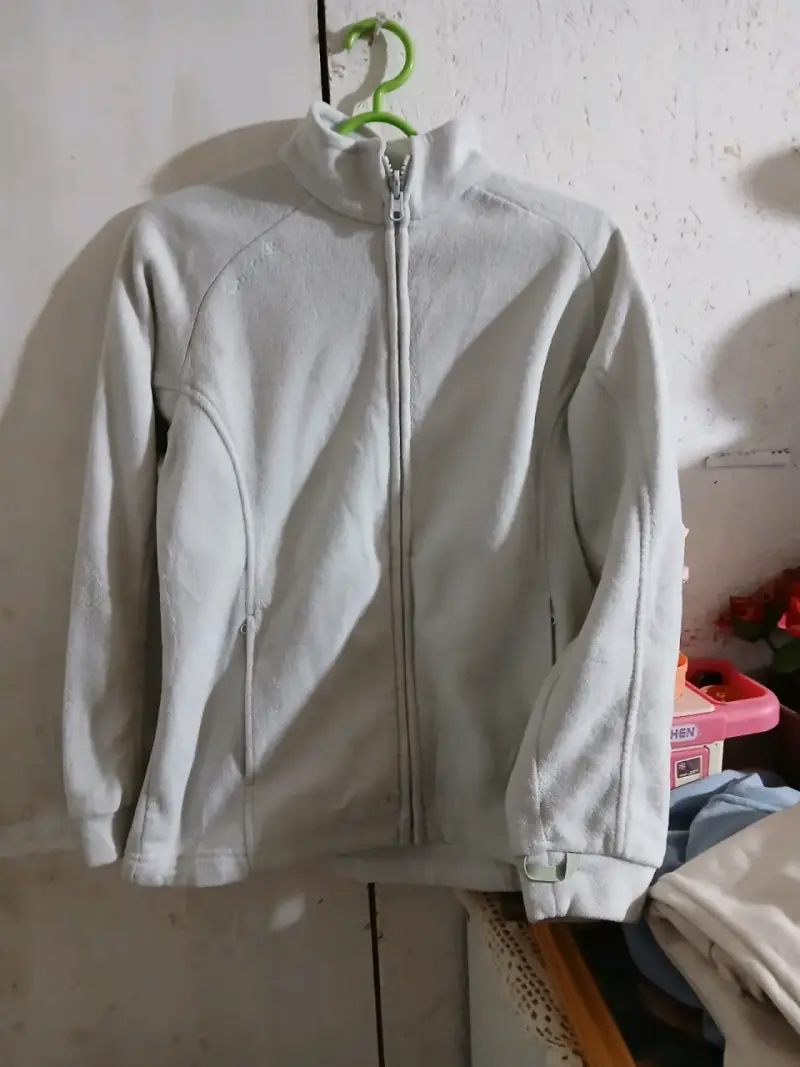 Chaqueta de cuero sintético negra para mujer - 4
