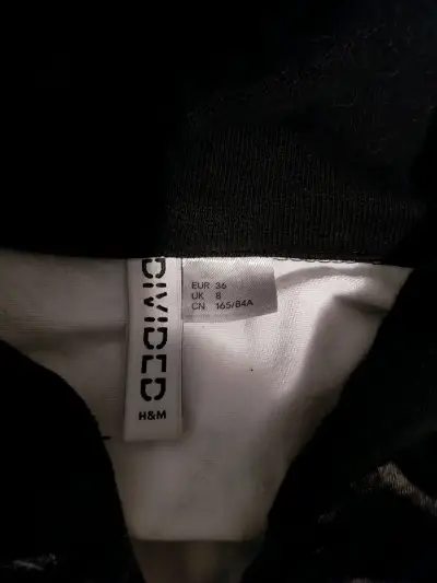 Chaqueta con capucha tie-dye blanco y negro H&M - miniatura 2