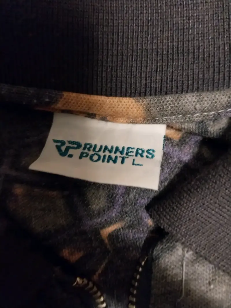 Polera estampada de manga larga Runners Point - 2