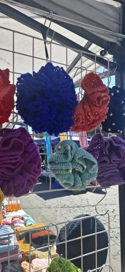Scrunchies de  hilo  tejidos variedad de colores - miniatura 1