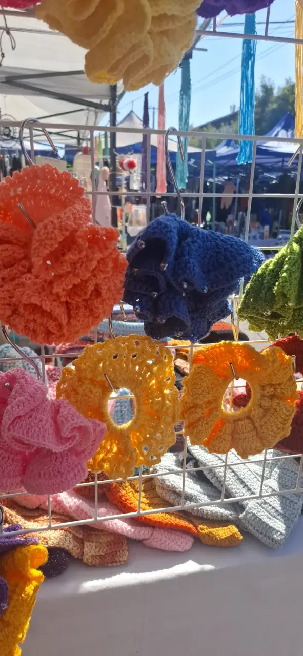 Scrunchies de  hilo  tejidos variedad de colores - 5